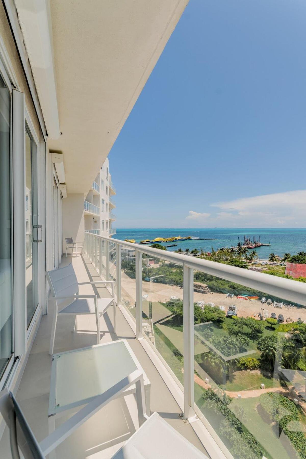 Palmera 3BDR Beachfront by Casa Paraiso, imagen 4