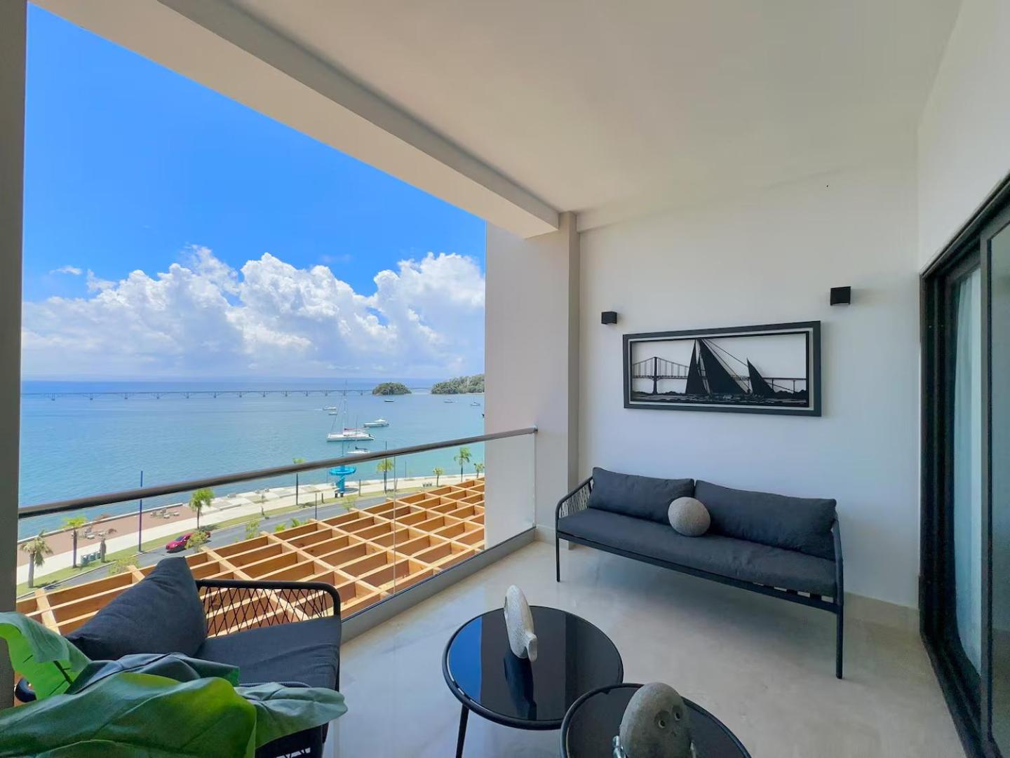 Stylish Studio Samaná Bay View, Pool and Gym Access, imagen 3