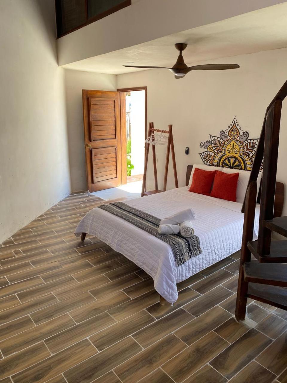 For Large group, UP TO 10 people Entire Space Rental 3 lodges with private pools, foto 16