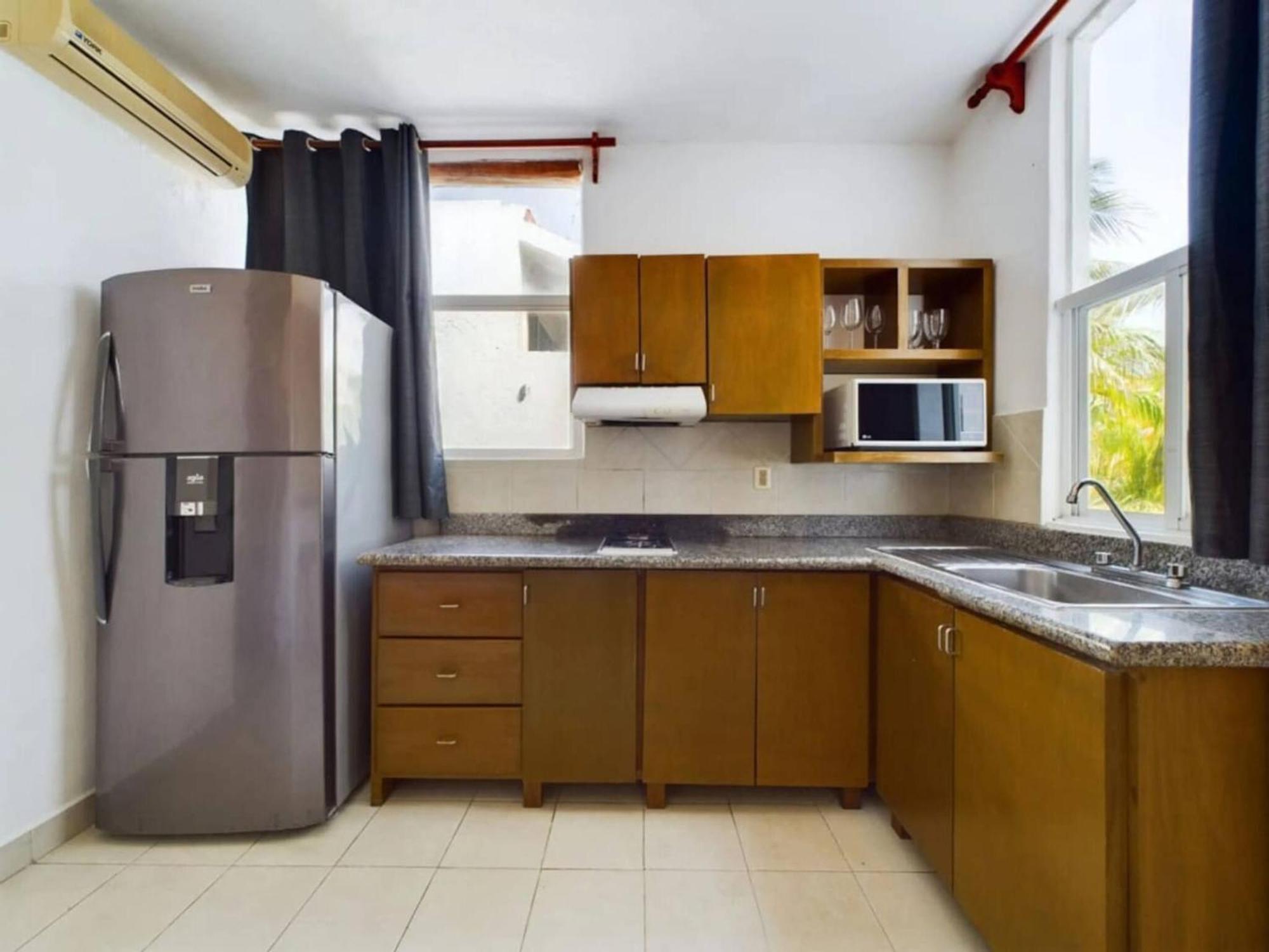Chic 1BR with Pool Parking close to ADO, imagen 3