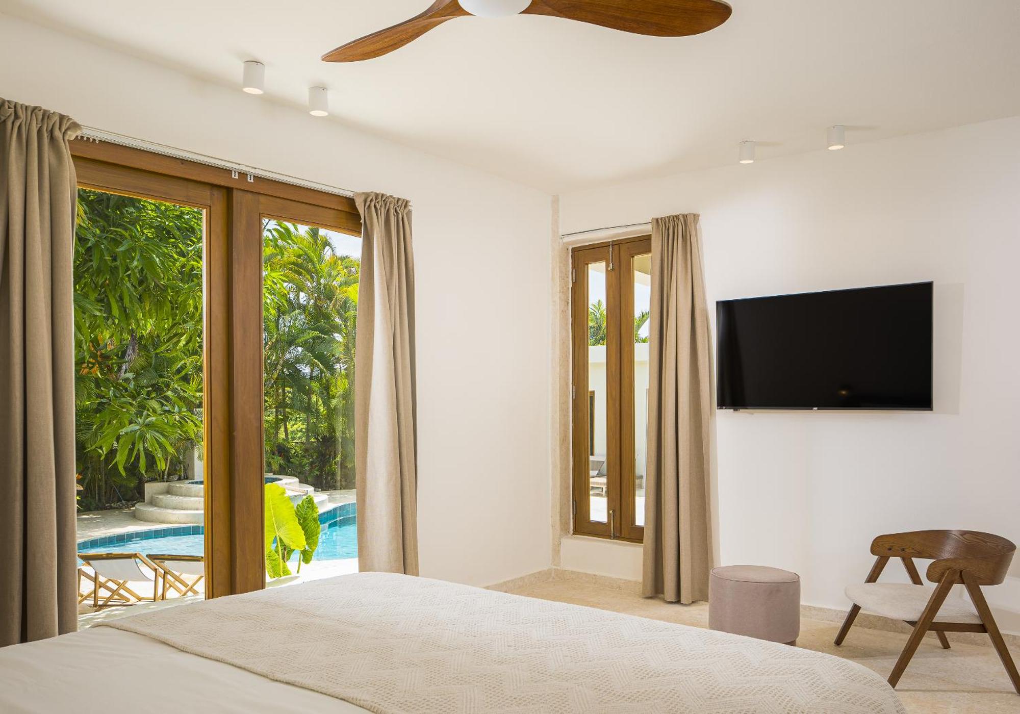 Tropical Roga Villa with Private Pool, foto 15