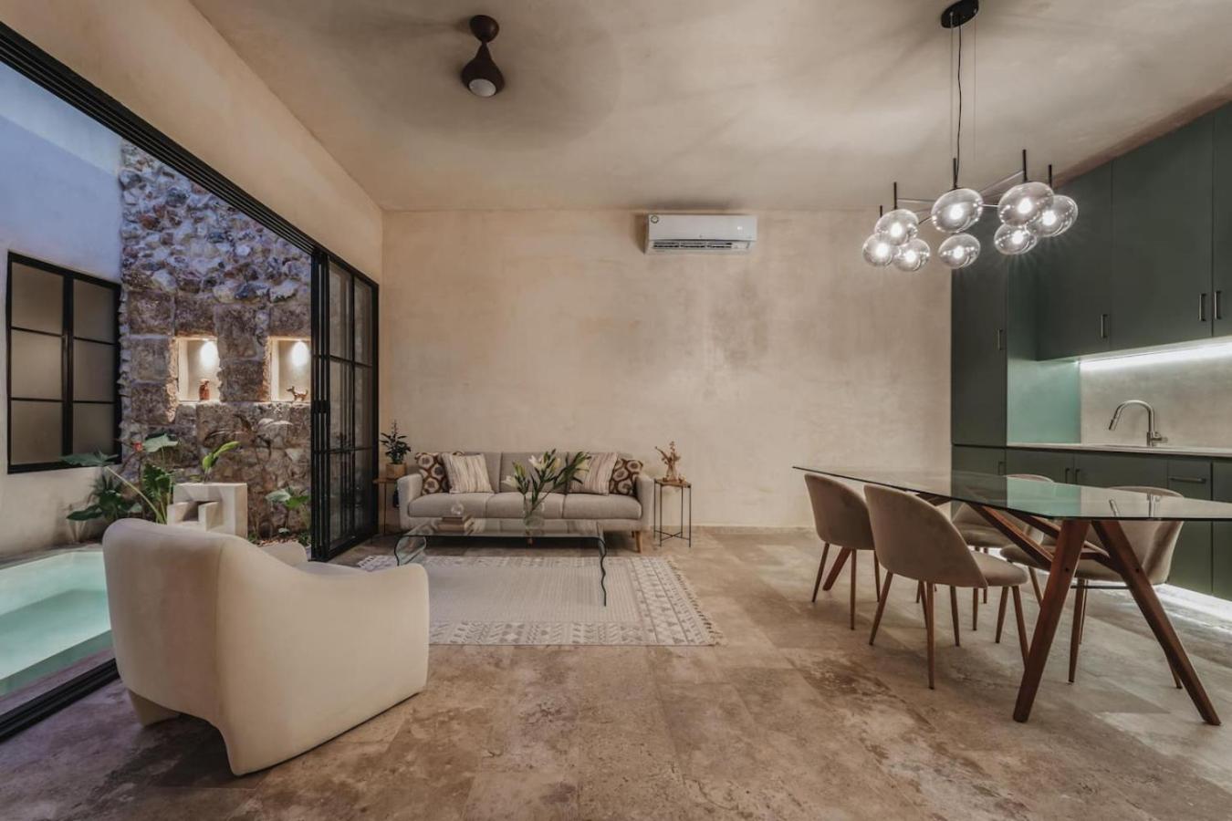 Casa Chomak - Colonial Luxury with a Private Outdoor Pool and Parking in Central Merida, foto 12