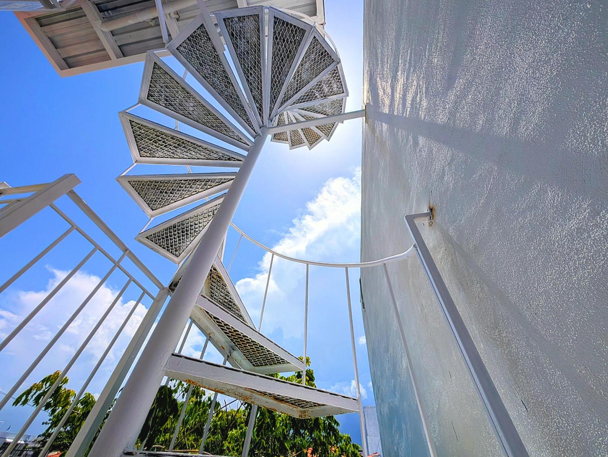 Beachfront DOME with Oceanview & Sunrise - Near Ferry, foto 13