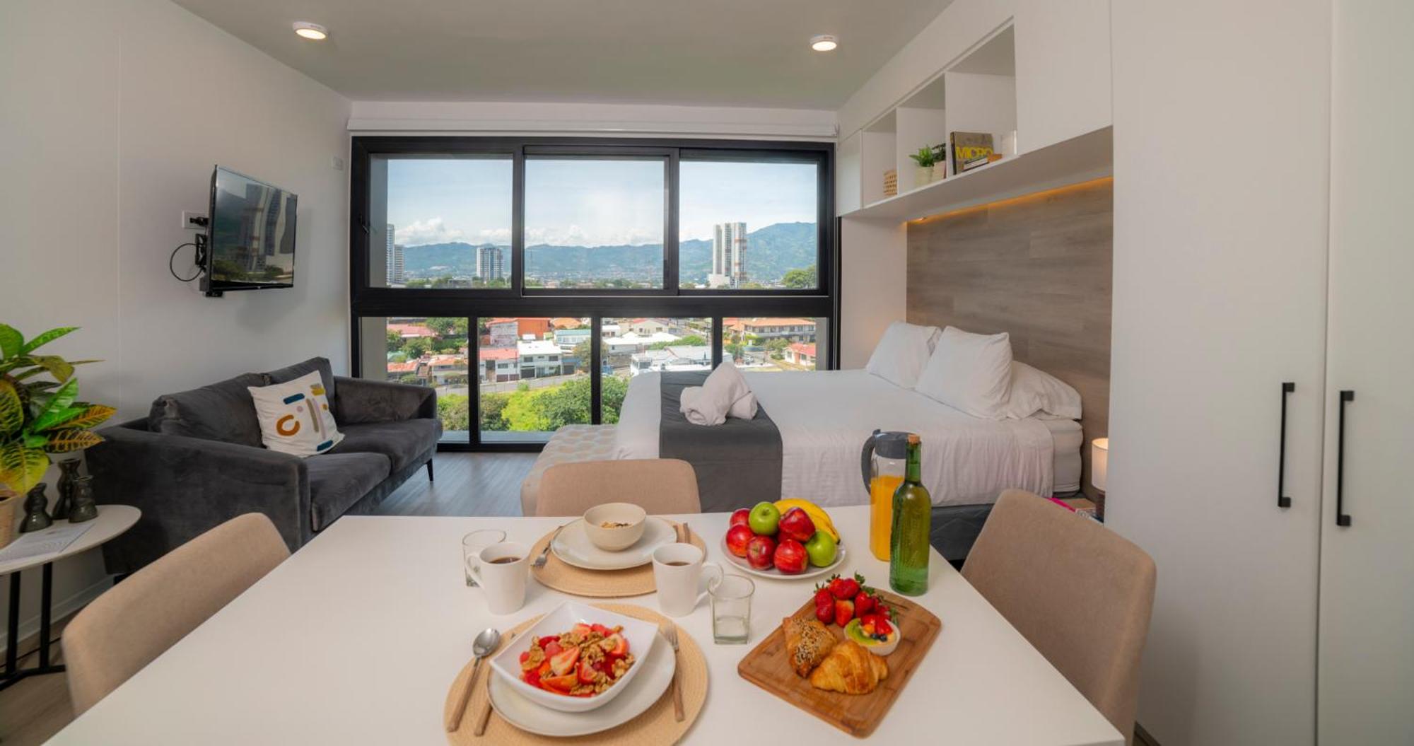 BEE Suites San Jose - Escalante