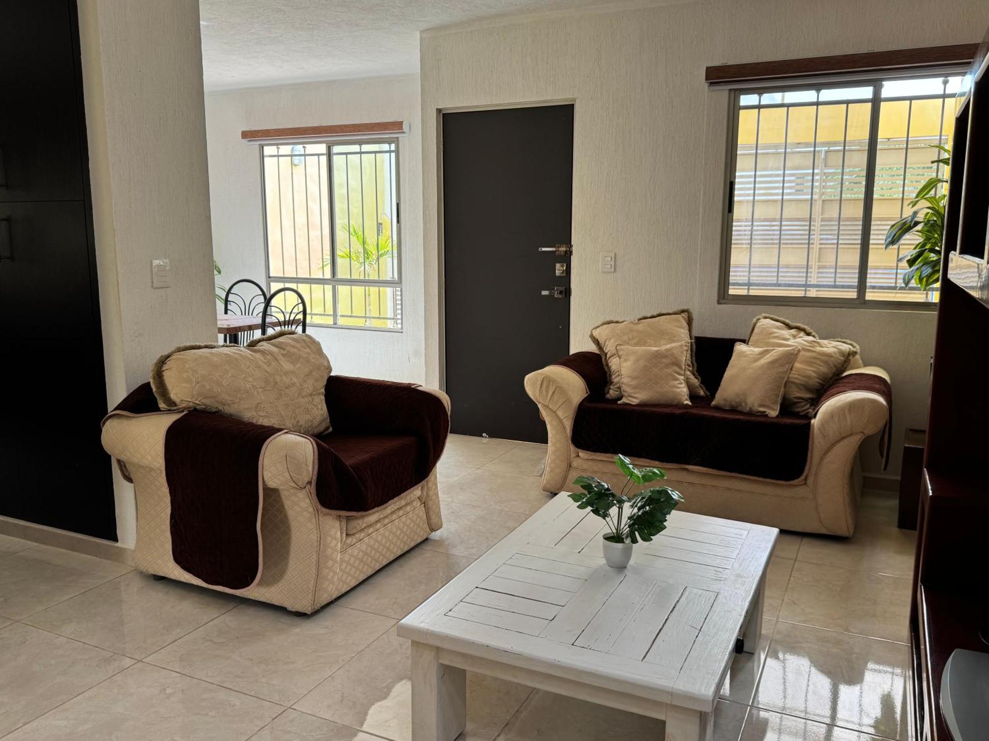 Bonita Casa Vacacional. Punto medio entre ciudad y playa, imagen 3