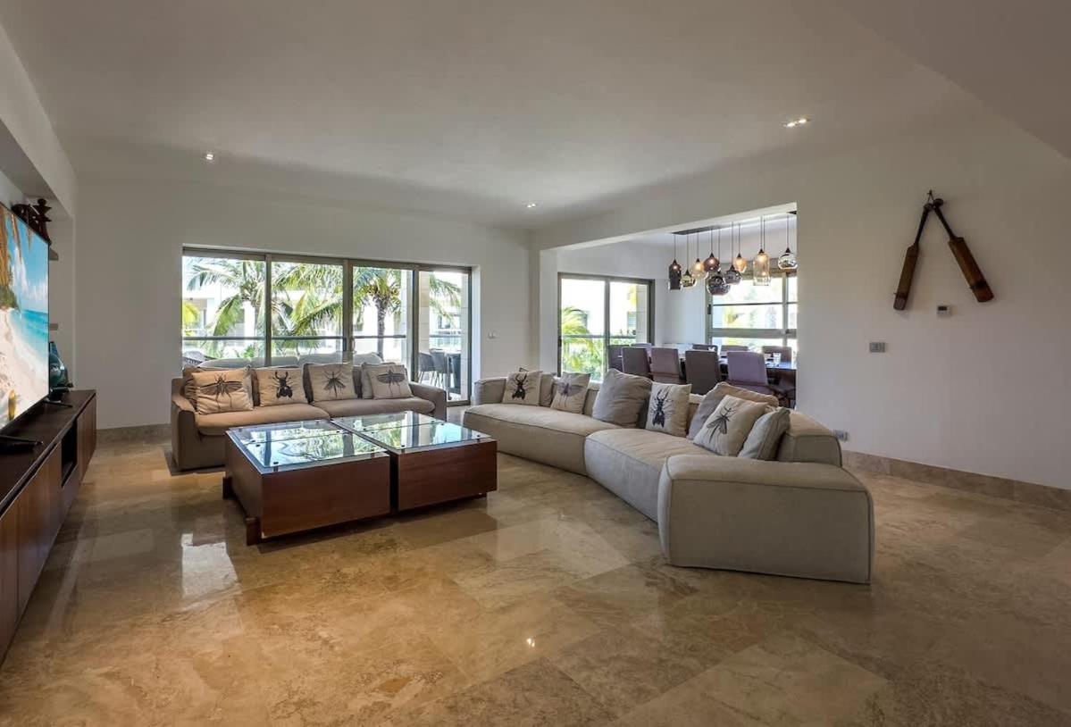 3BR Beachfront Luxury Apt w/First Class Amenities, foto 13