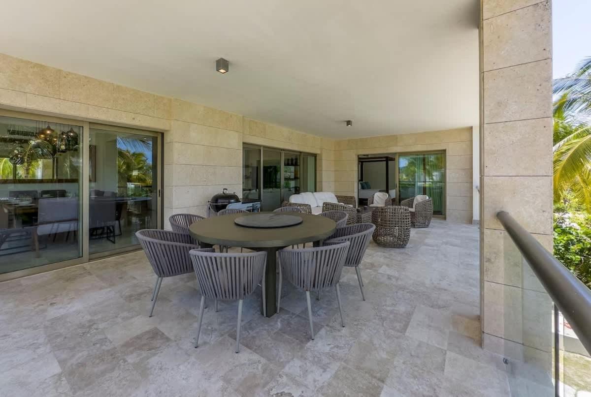 3BR Beachfront Luxury Apt w/First Class Amenities, foto 15
