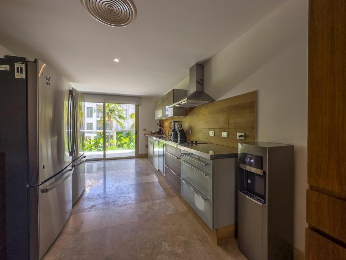 3BR Beachfront Luxury Apt w/First Class Amenities, foto 16
