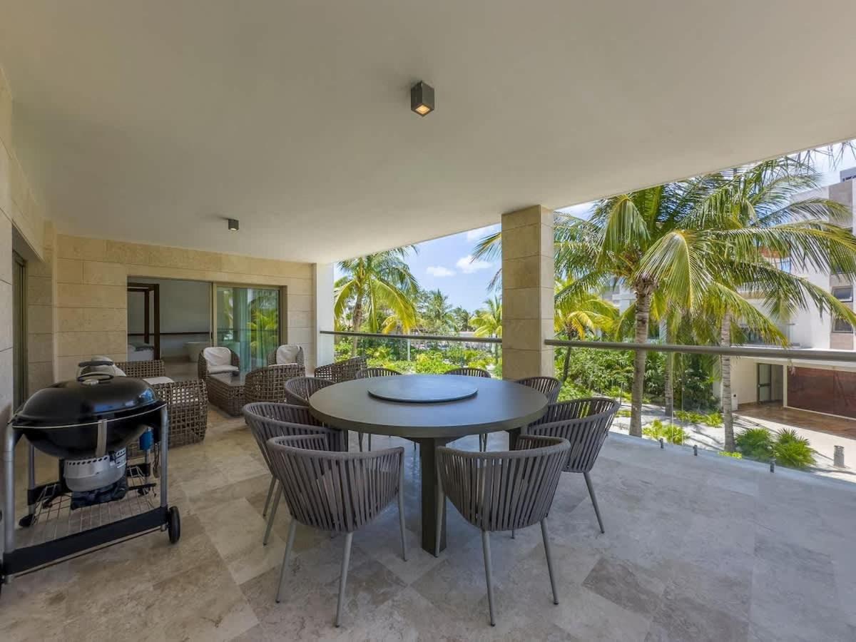 3BR Beachfront Luxury Apt w/First Class Amenities, foto 14