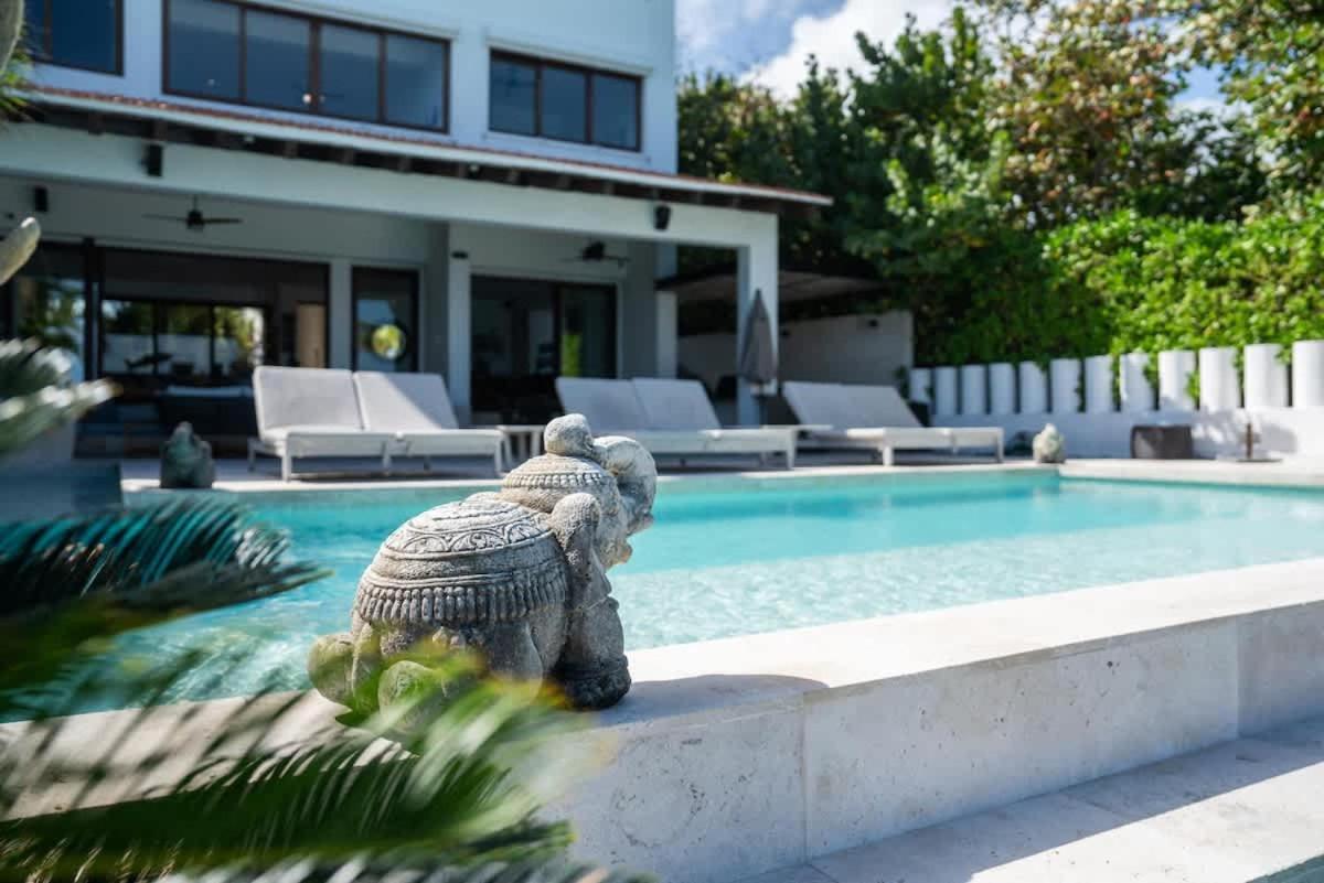 Villa Presidente - Exclusividad frente al Mar