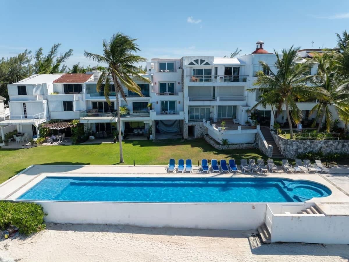 4BR Beachfront Beautiful House w/ Pool, imagen 4