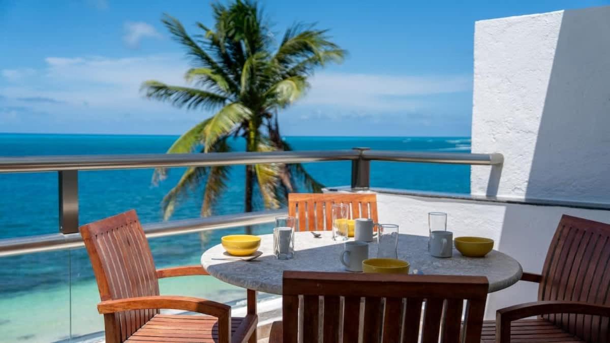 4BR Beachfront Beautiful House w/ Pool, imagen 5