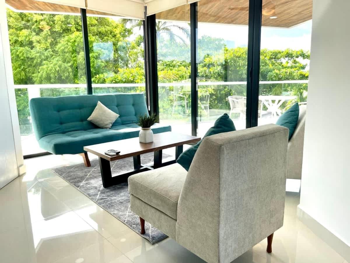 Beautiful Loft with Unique Rooftop & Location!, foto 12