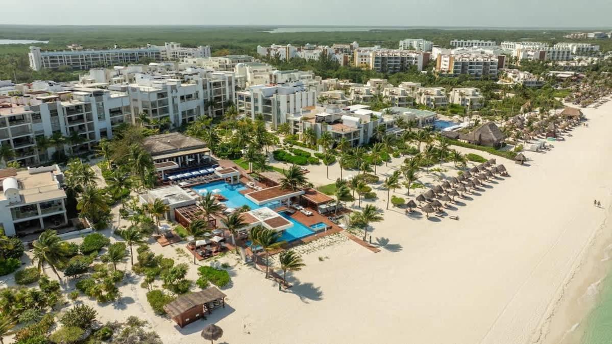 2BR Beach & Marina front Condo w/ Top Features, imagen 4