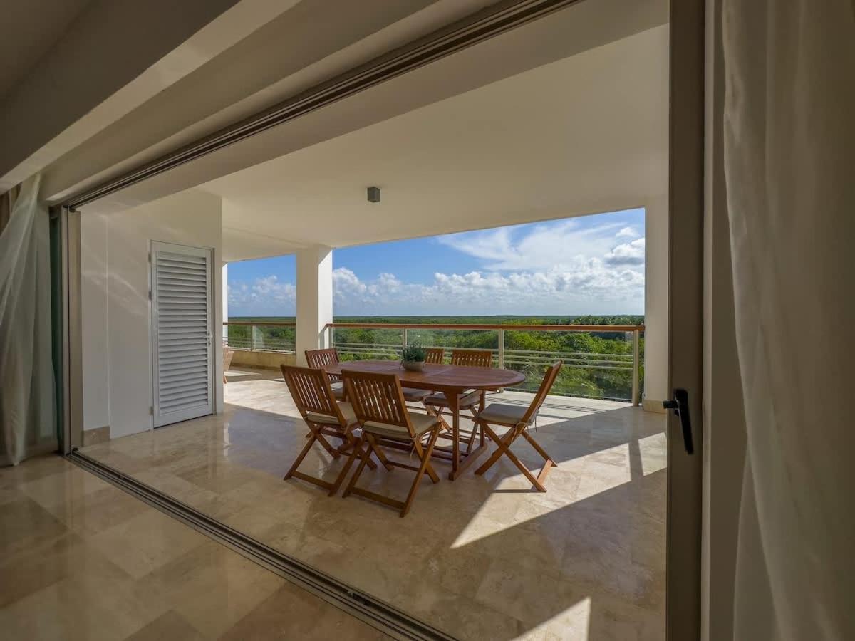 2BR Beach & Marina front Condo w/ Top Features, foto 15