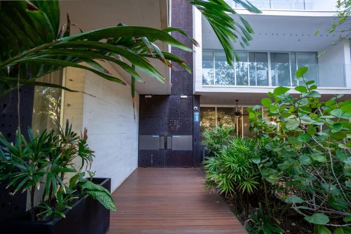 3BR Luxury Condo w/ Private Rooftop Pool & Gym, foto 11