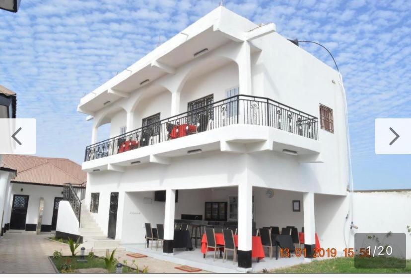 Sukuta nema guest house