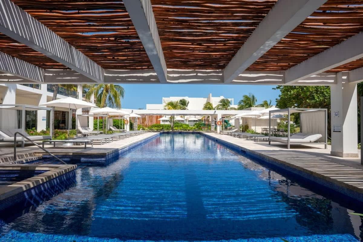 3BR Beachfront Luxury Condo w/ Great Features, foto 8
