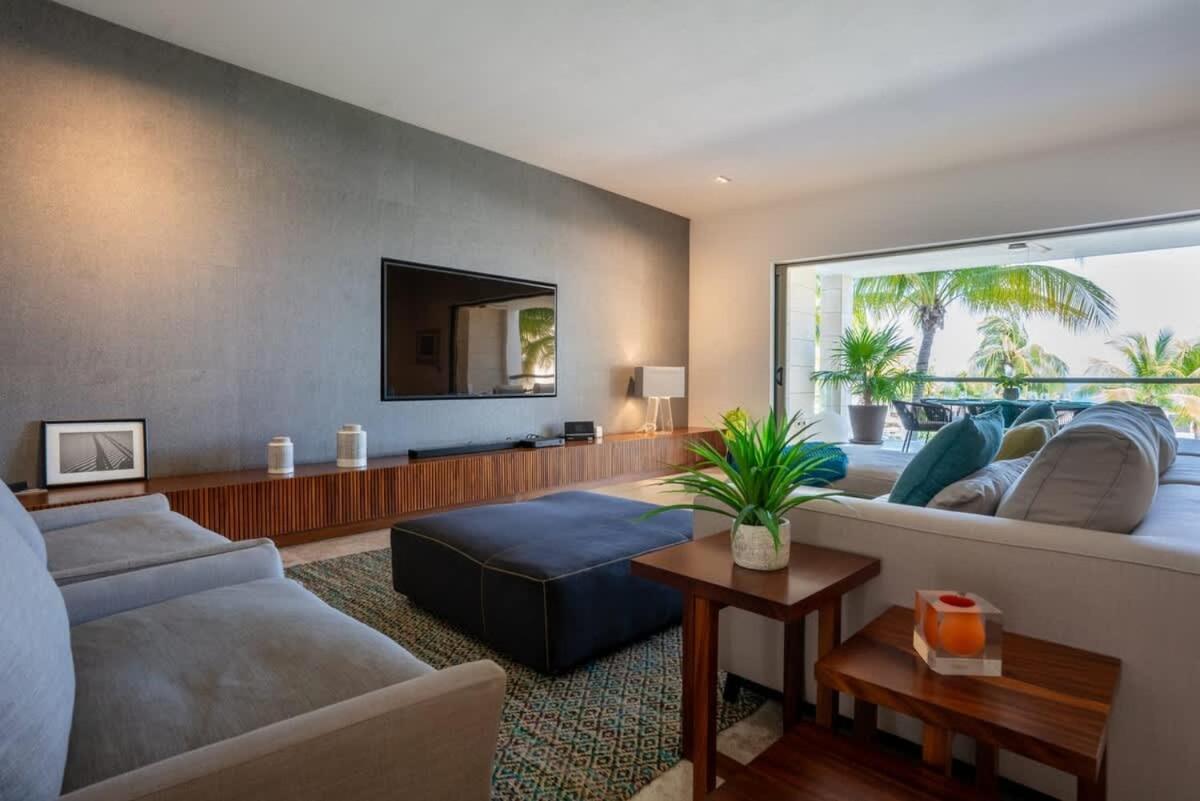 3BR Beachfront Luxury Condo w/ Great Features, imagen 3