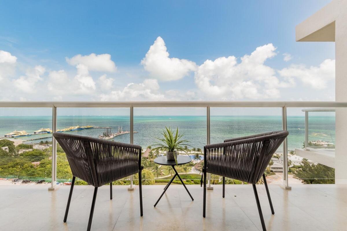 CARACOLA Beachfront PH with pool by Casa Paraiso, imagen 3
