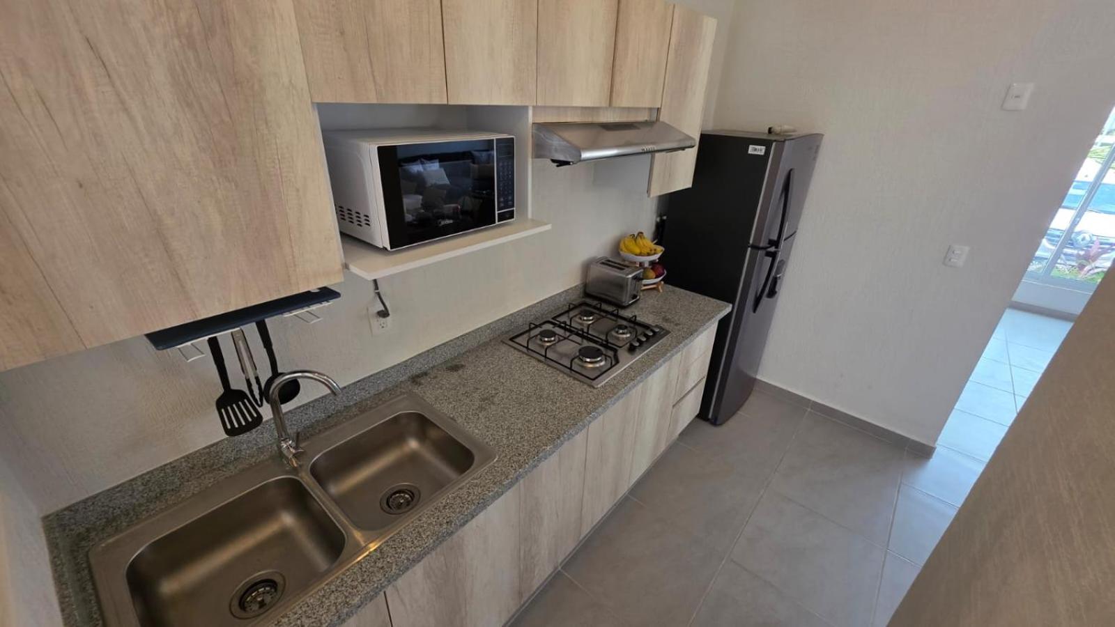 New Casa Flores in Polígono Sur with pool, foto 6