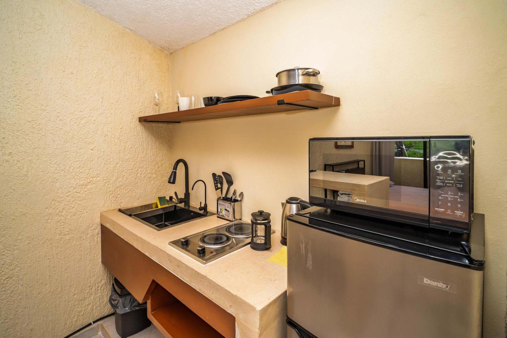 Compact Studio with Balcony Park View Casa Jurel, foto 15