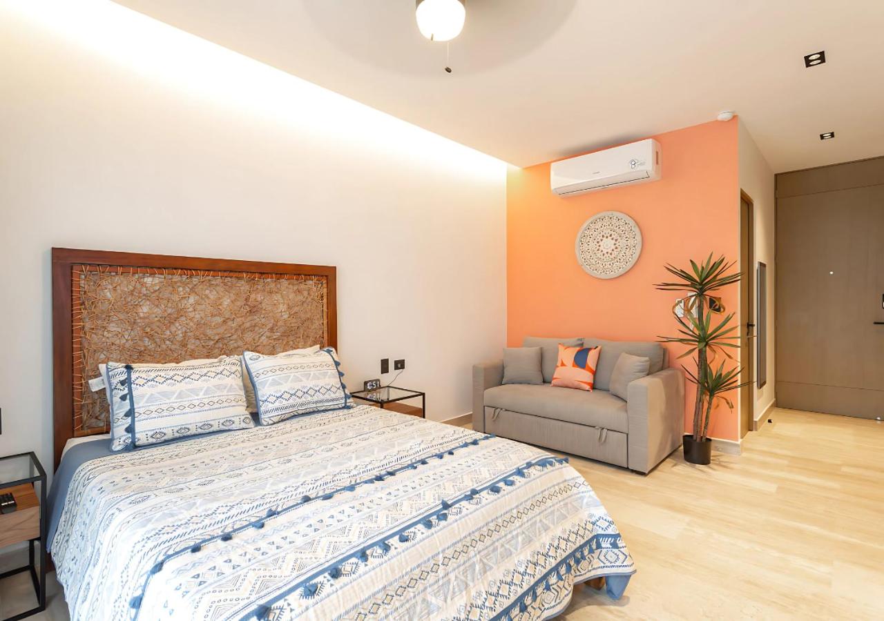 Cozy Studio with Rooftop Pool in Downtown Playa, imagen 2