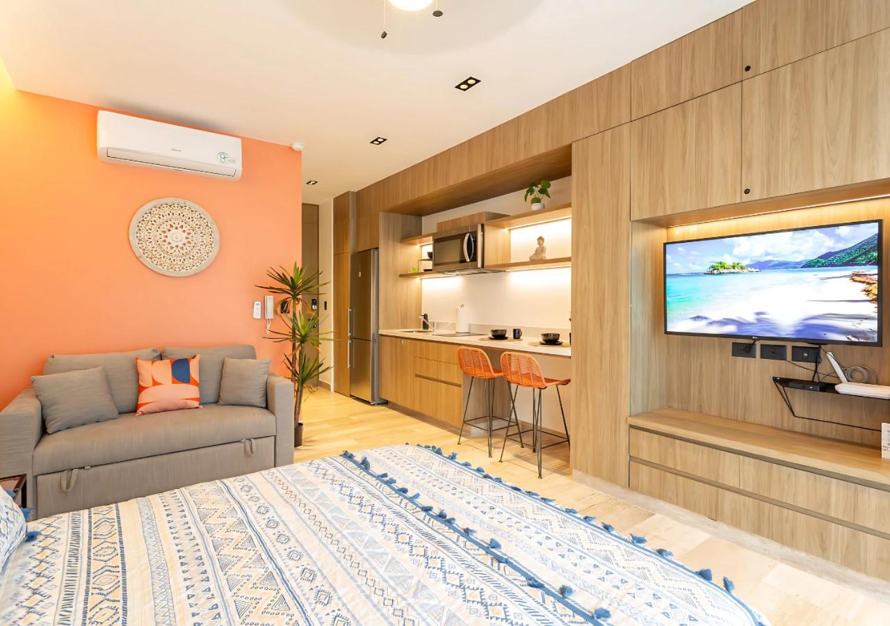 Cozy Studio with Rooftop Pool in Downtown Playa, foto 6