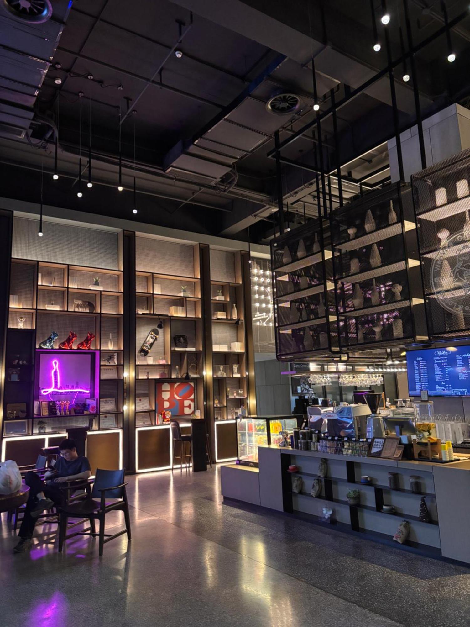 Wanda Grand Hotel, Nanjing South Railway Station