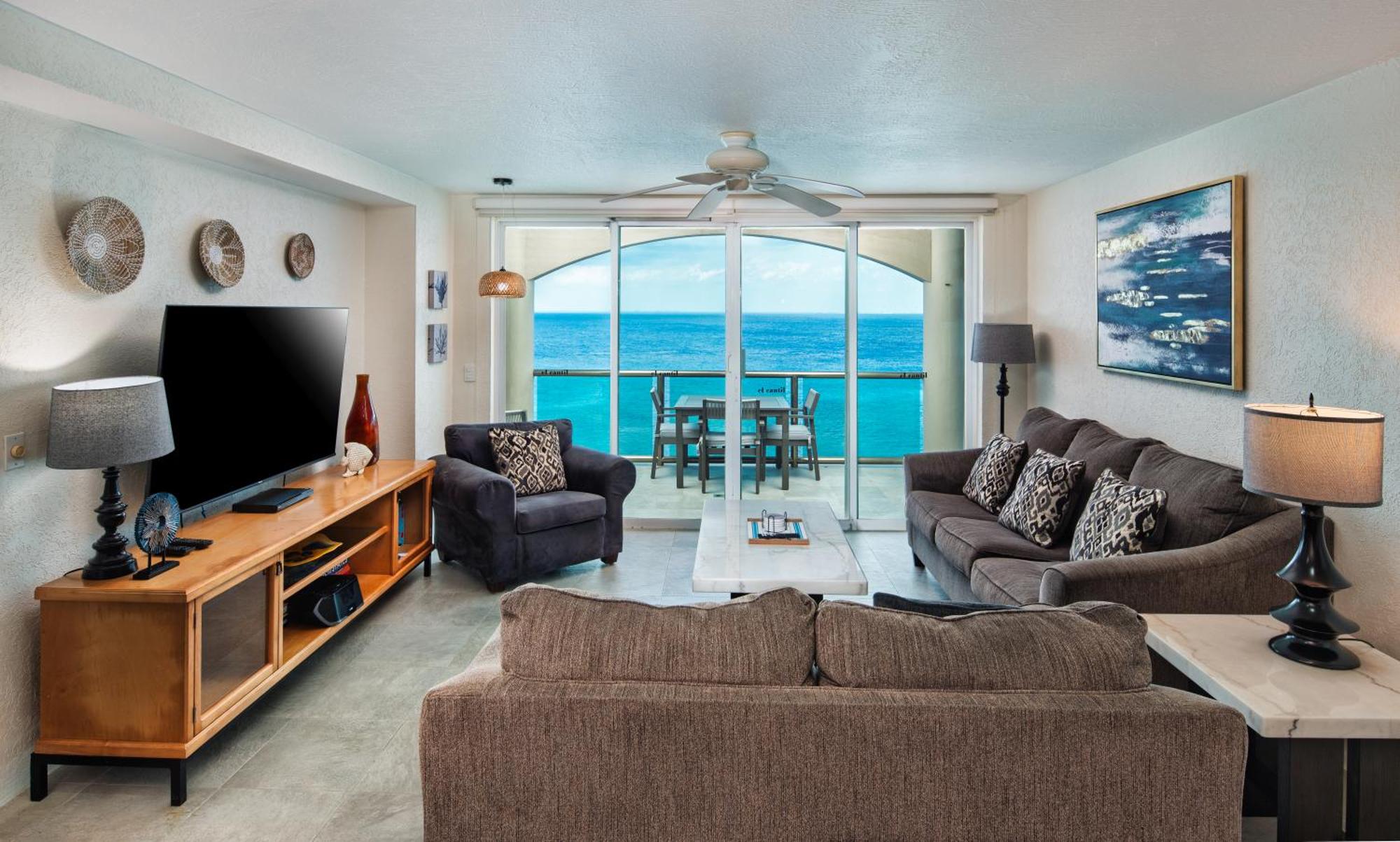 Oceanfront Luxury -4-King Suites Dive Pick Ups-Walk to Dining & Shops, imagen 4