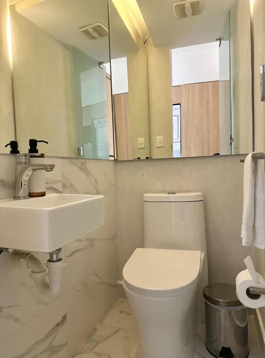 Modern Apartment in Arroyo Hondo with Pool Gym and Balcony, foto 13