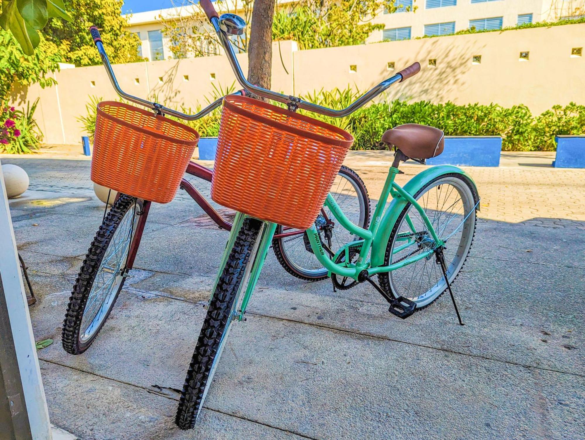 Boutique Romantic King & 2BR Suites, Sleeps 2-8, #1 Beach Mexico & Cenote - 8 Min Walk, Kitchen, Fast WiFi, AC, Bikes, foto 12