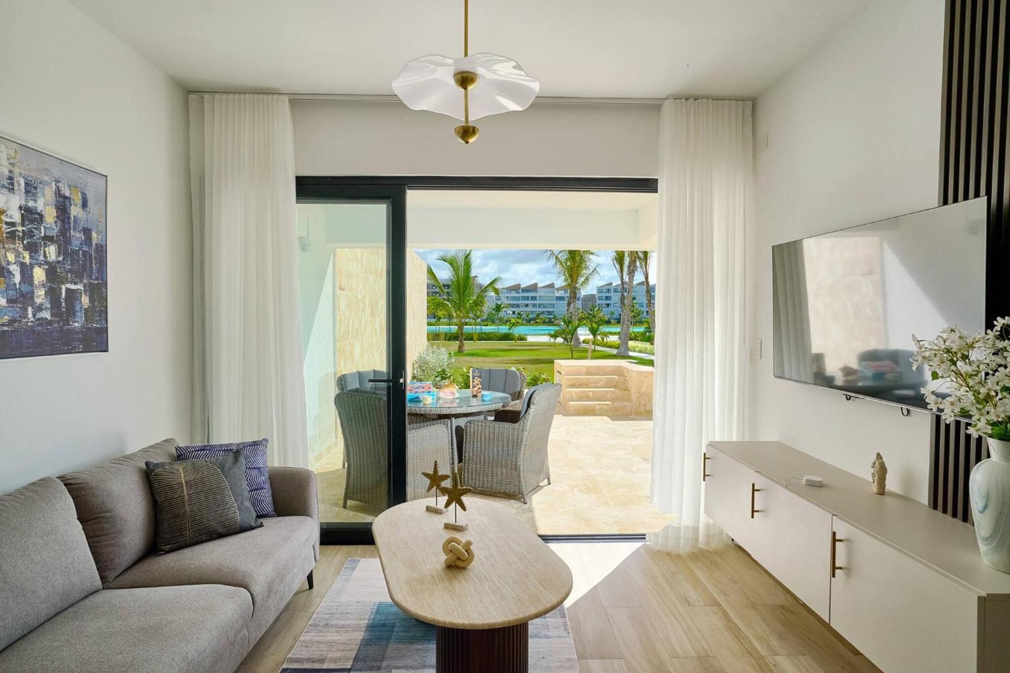 Luxury Escape Private Jacuzzi, Beach, Punta Cana SLEEP 5, foto 8