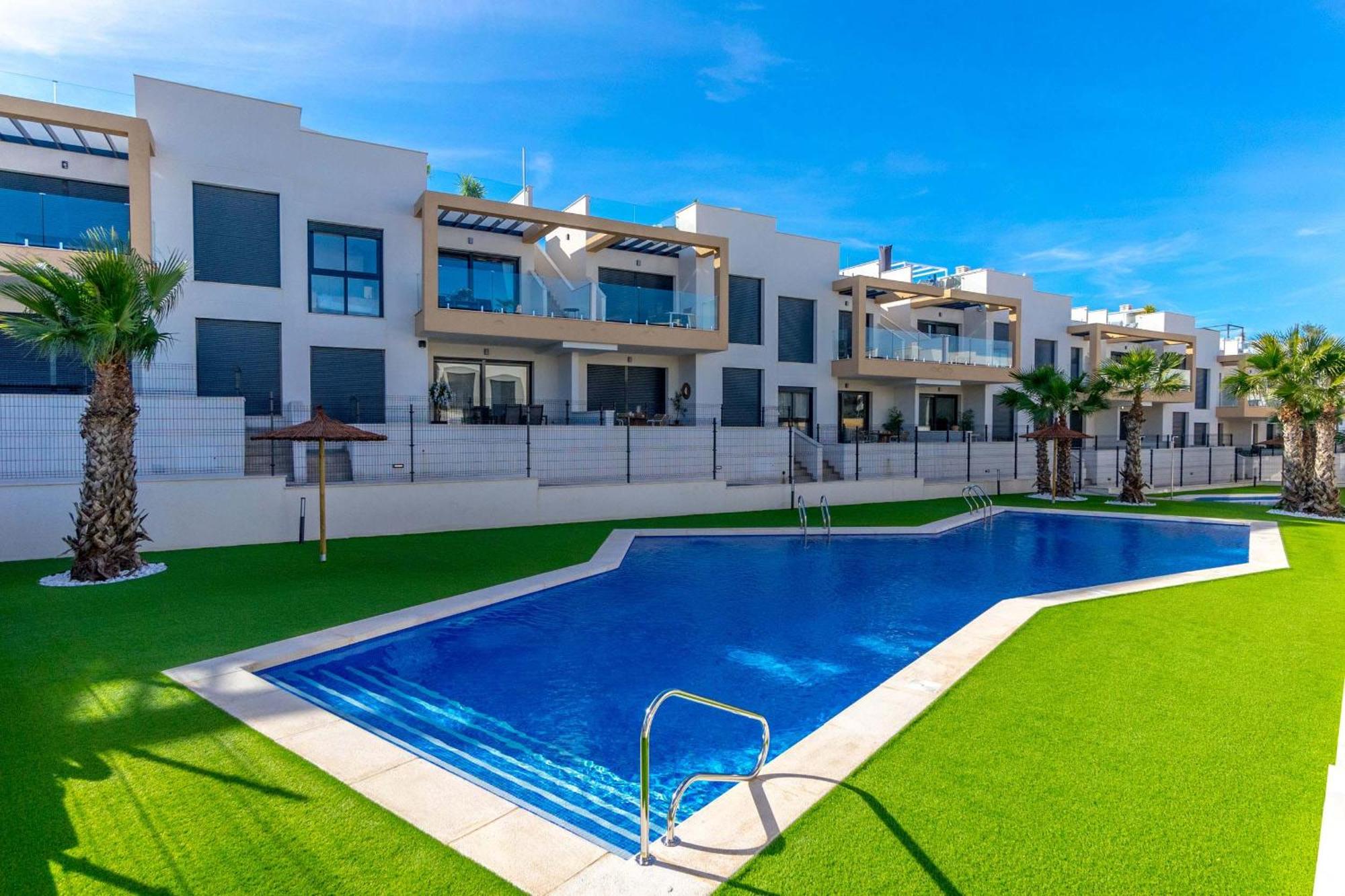 Ground Floor Horizon Apartment with Com pool VM68