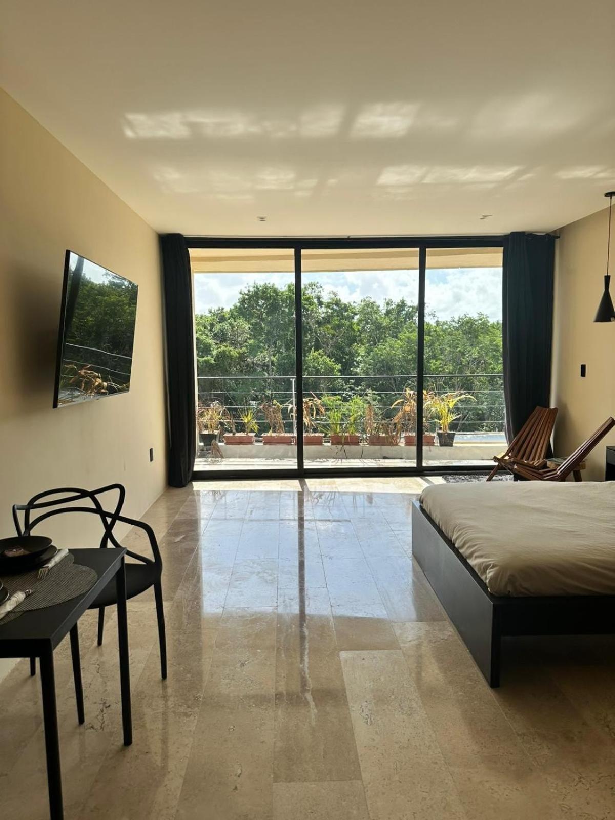 Studio Close to the beach Quiet Modern Laundry roof top pool, foto 10