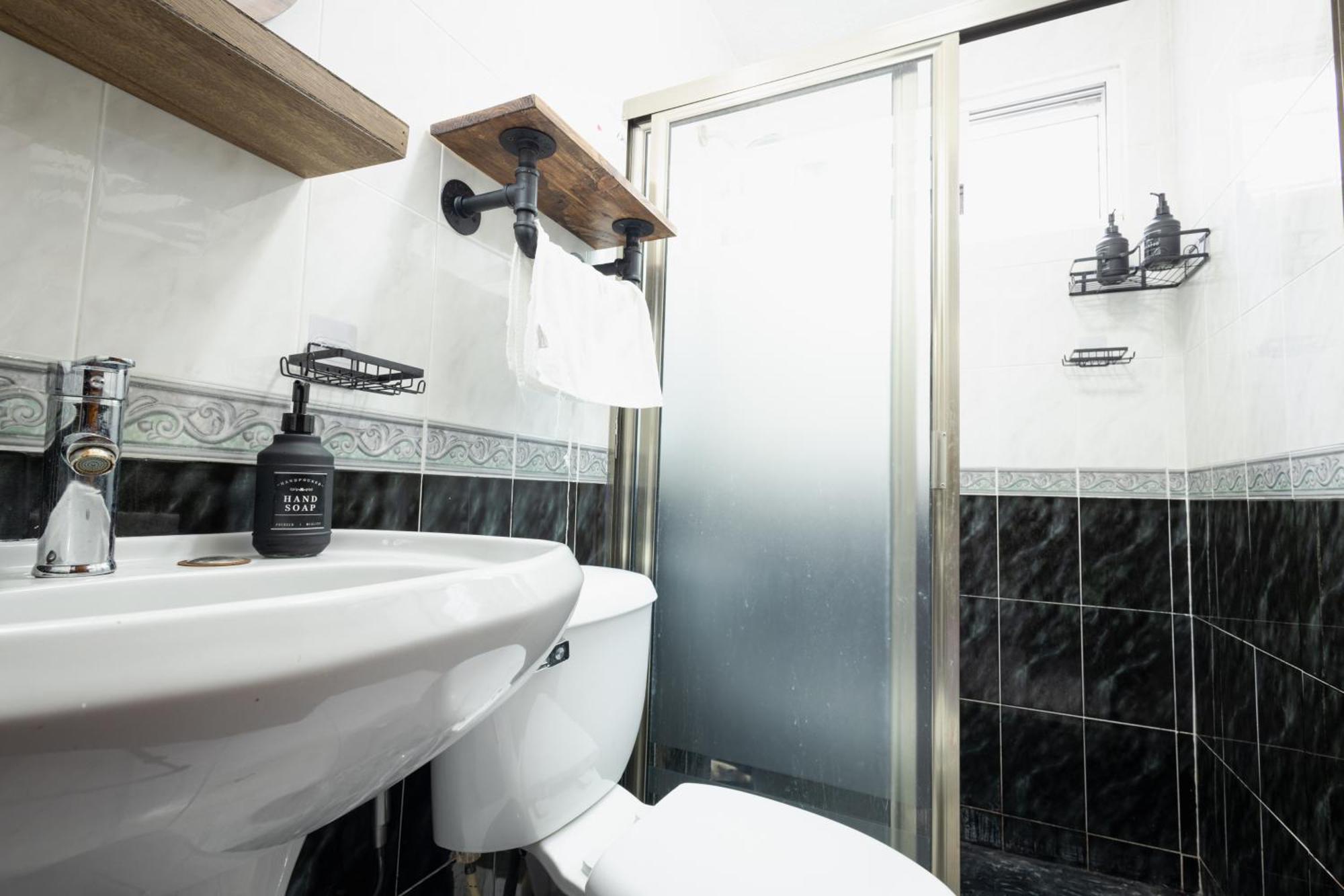 Room with shared bathroom in the heart of Cancun, imagen 4
