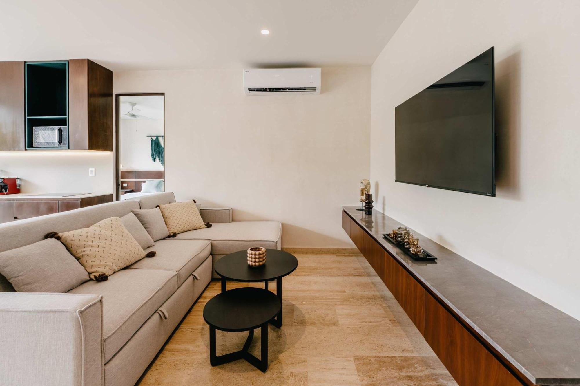 Luxury Penthouse Private Rooftop Pool Concierge, imagen 5