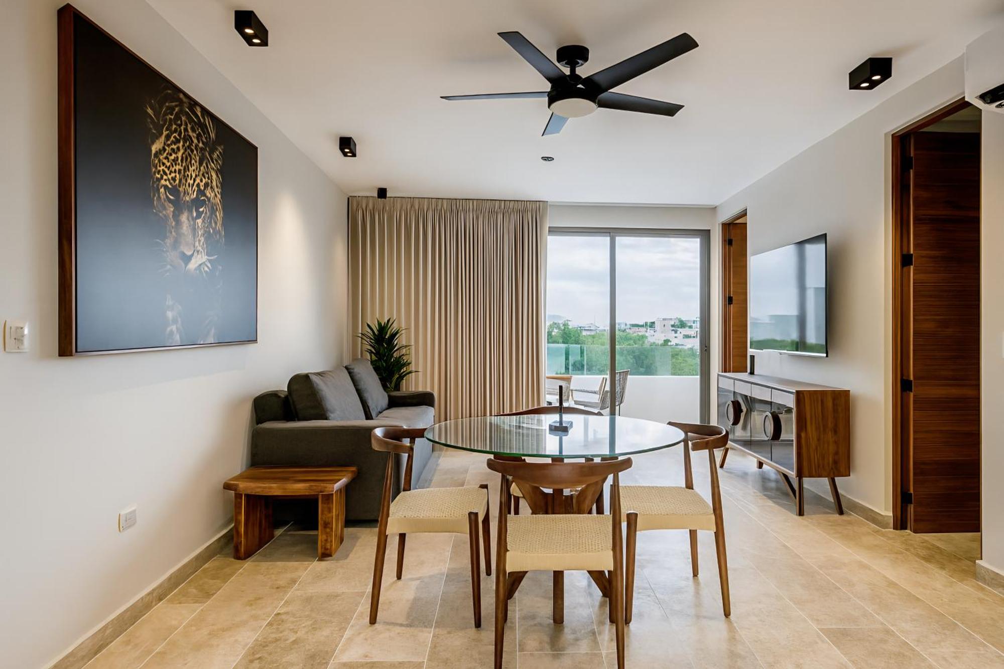 Luxury condo whit ocean view in Altra Beach, imagen 3