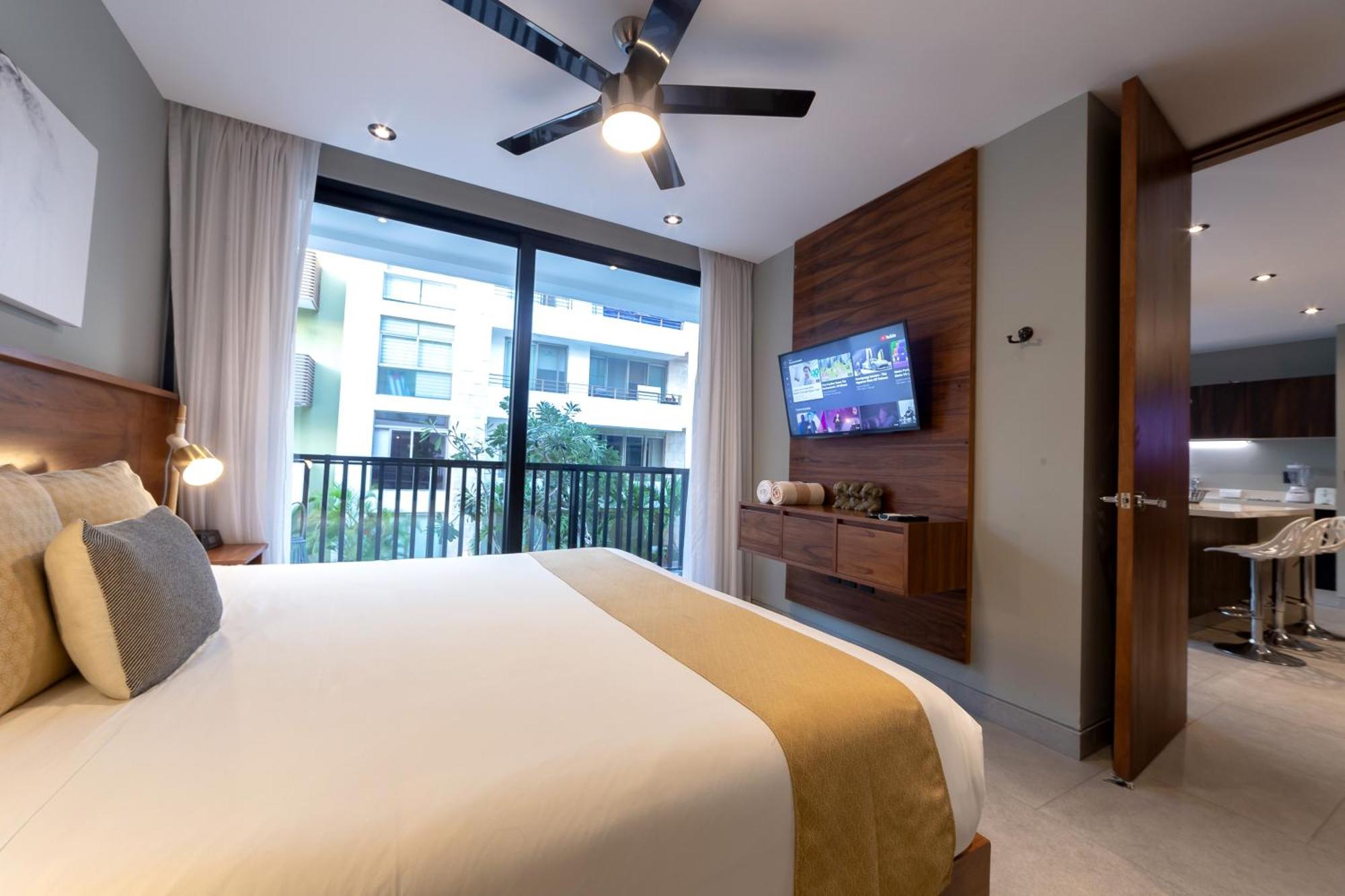 Modern Apartment with Pool in Playa del Carmen 2 BR, foto 11