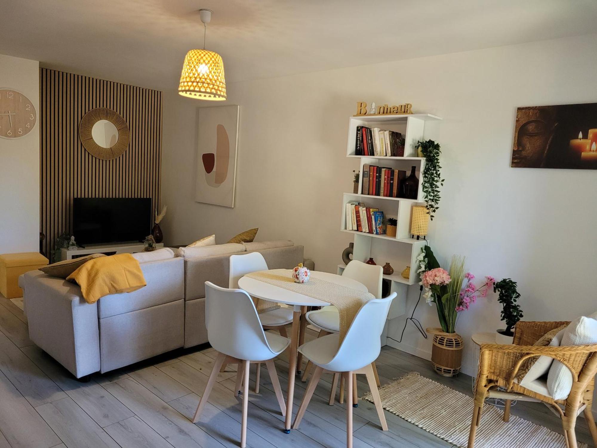 COCOONING HOUSE Suite 216 SWEET AND HARMONY- AEROPORT PARIS ROISSY CDG, PARC ASTERIX, CHATEAU DE CHANTILLY, STADE DE FRANCE