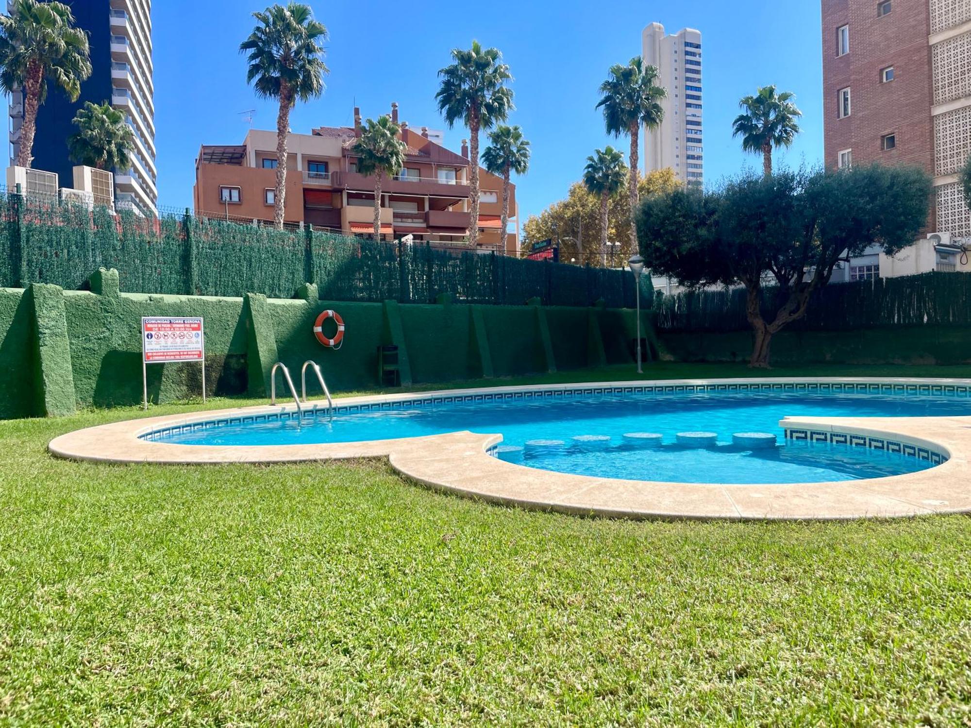 Luminoso apartamento de dos dormitorios en plena zona Levante