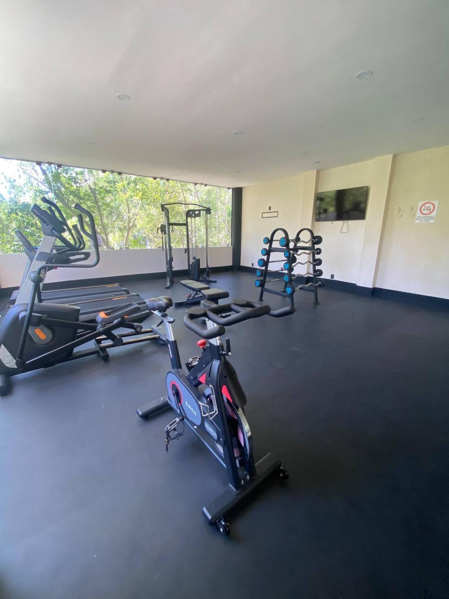 Great 3 bedroom apartment and private pool, foto 11