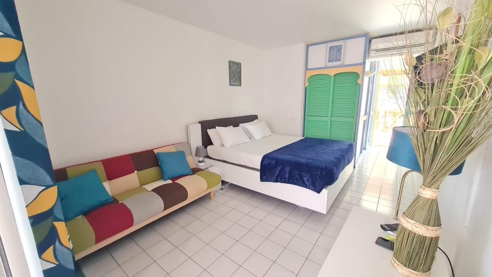 Marinotel avec piscine magnifique et deck privatif, imagen 2