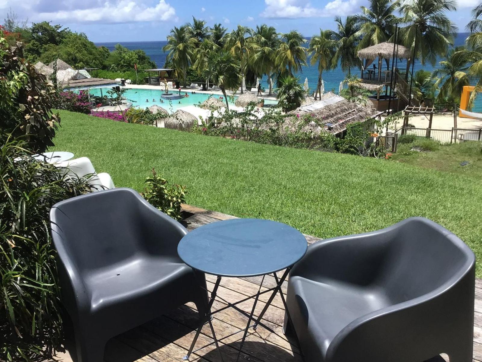 Marinotel avec piscine magnifique et deck privatif, imagen 4