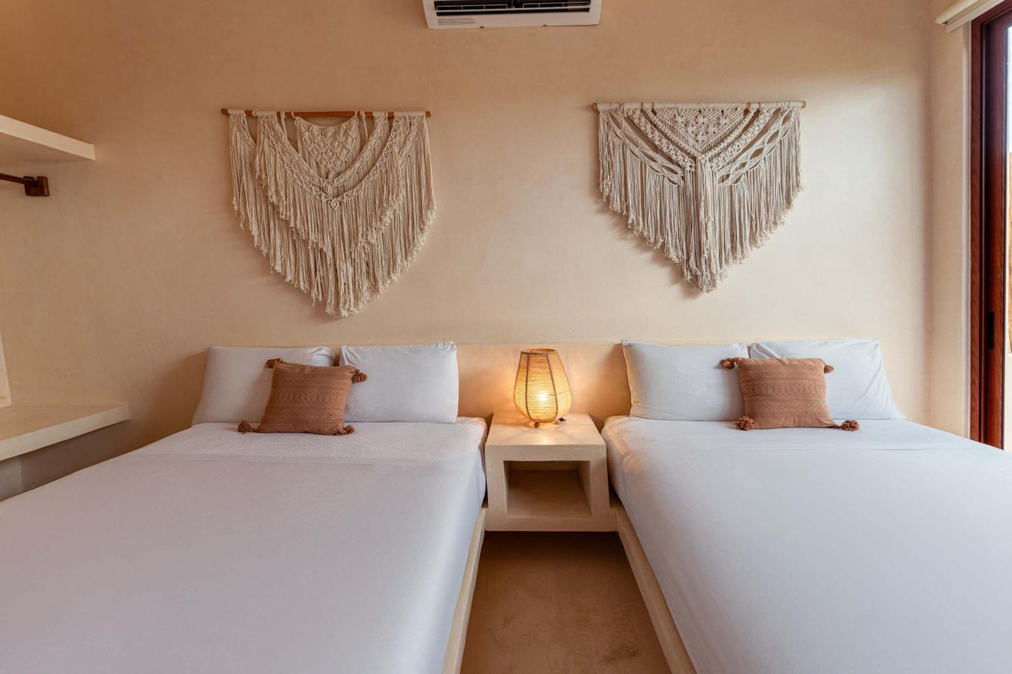Ahal Luxe 3BR Penthouse Haven with Private Rooftop Pool & Plunge Pool, foto 13
