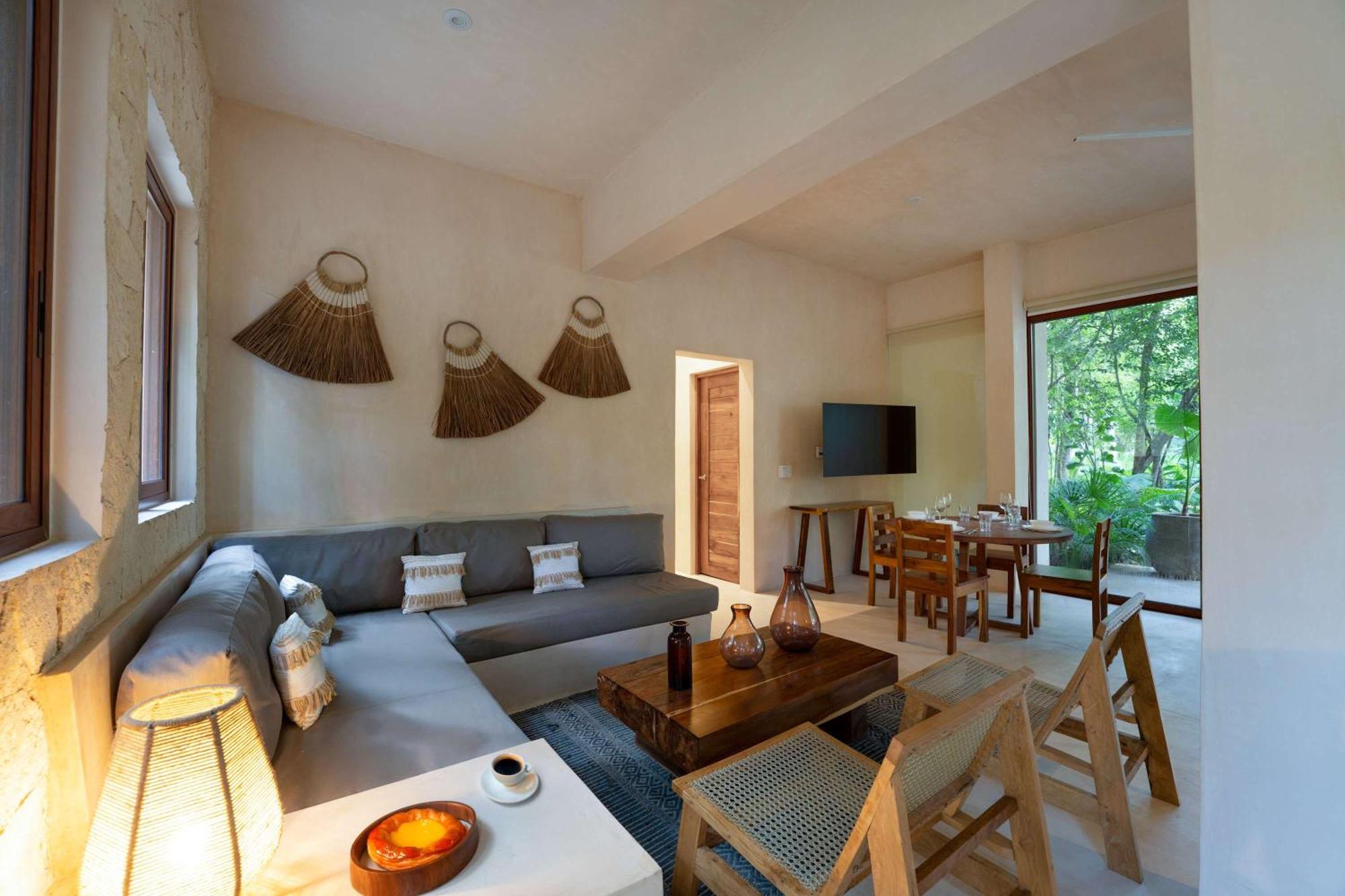 Stylish Ground-Floor 3BR Haven with Luxe Plunge Pool, foto 15