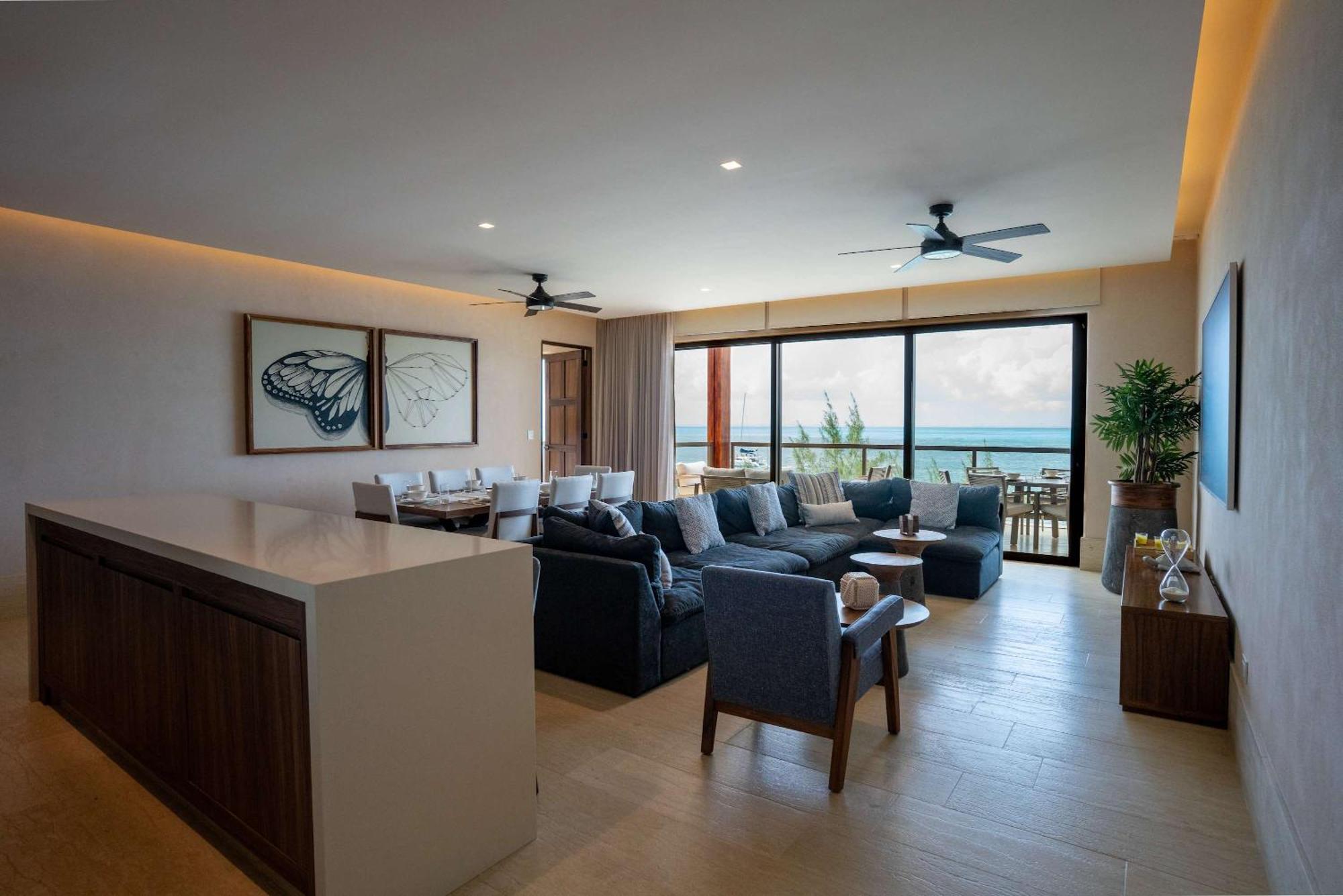3BR Beachfront Elegant Condo -Family Getaway