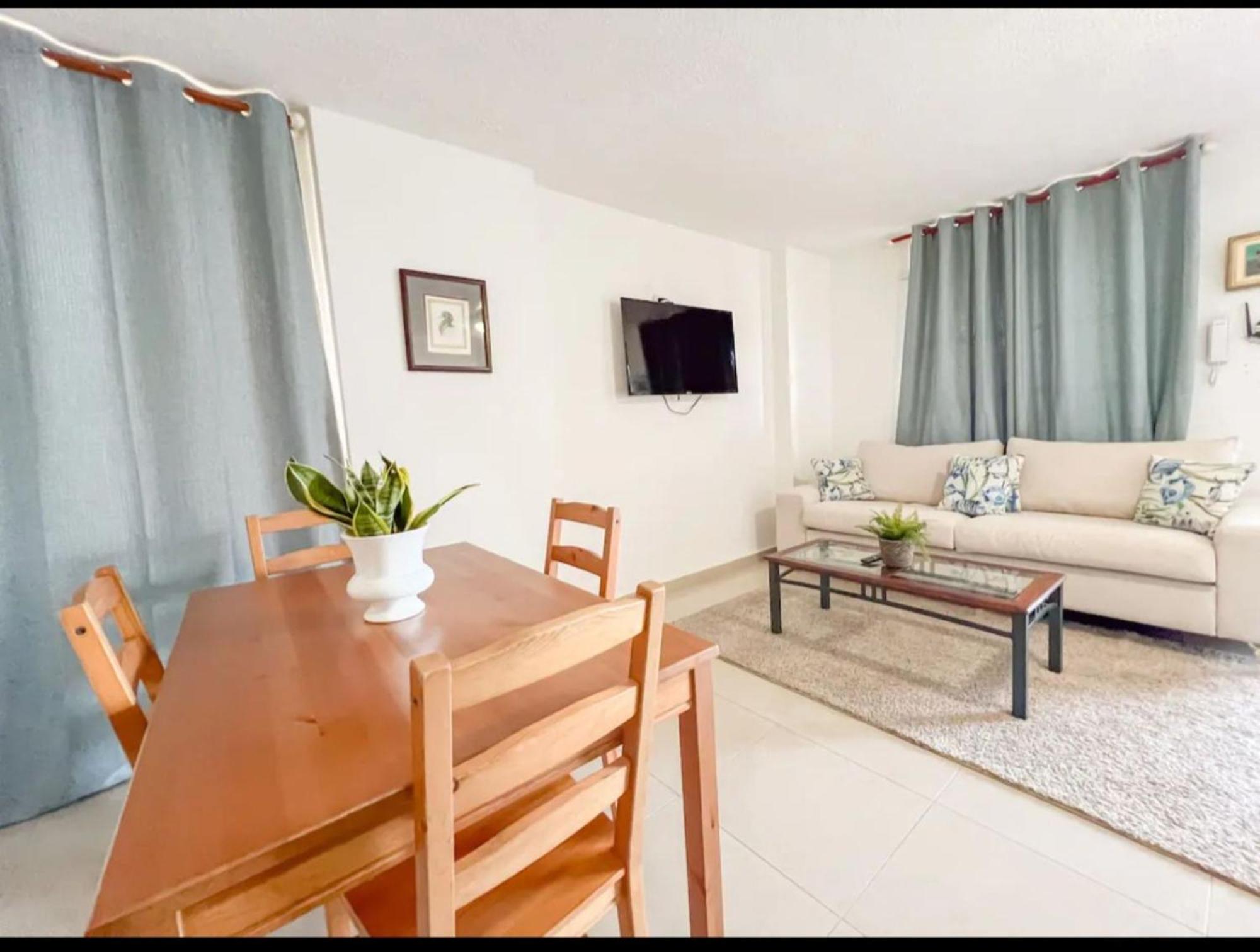 Fully Equipped New 2br Aptdt2mins To The Beach