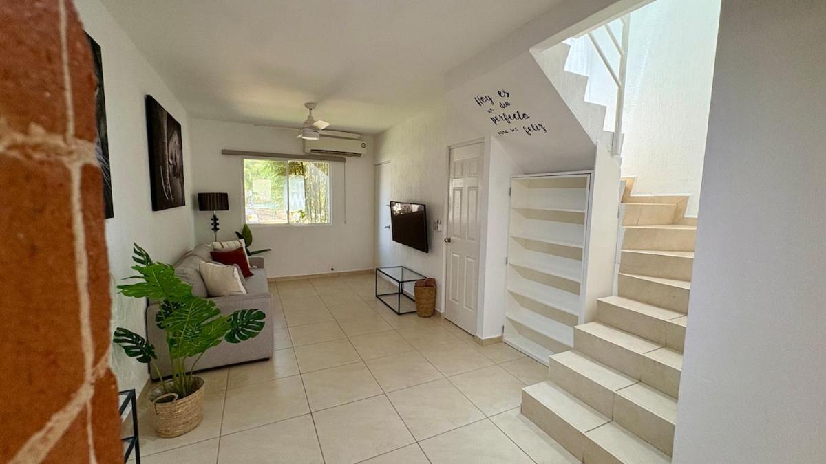 Beautiful and comfortable house overlooking the pool and garden, foto 8