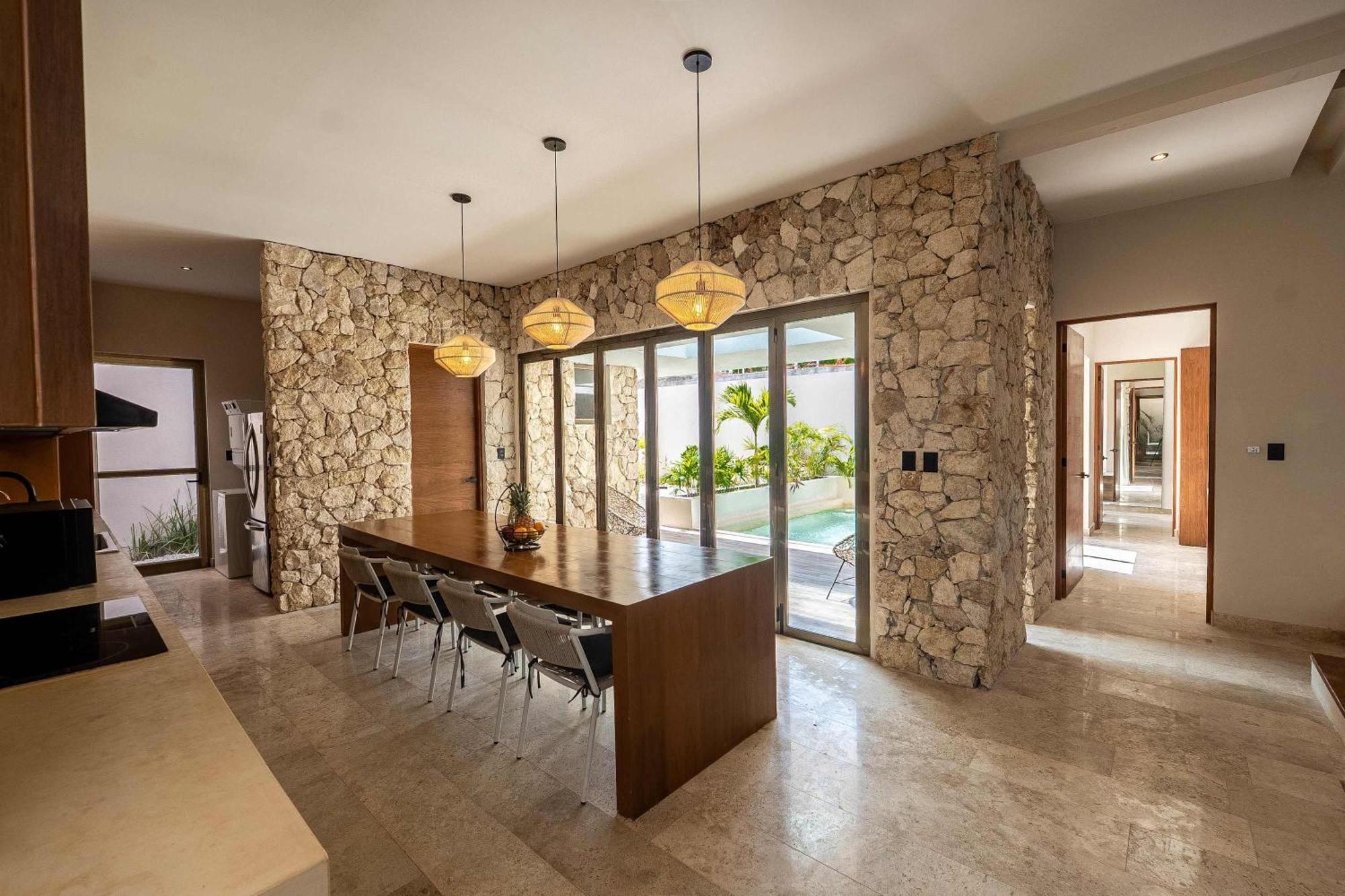 Chic 6BR Dual villa with 4 Private Pools & Concierge, foto 12